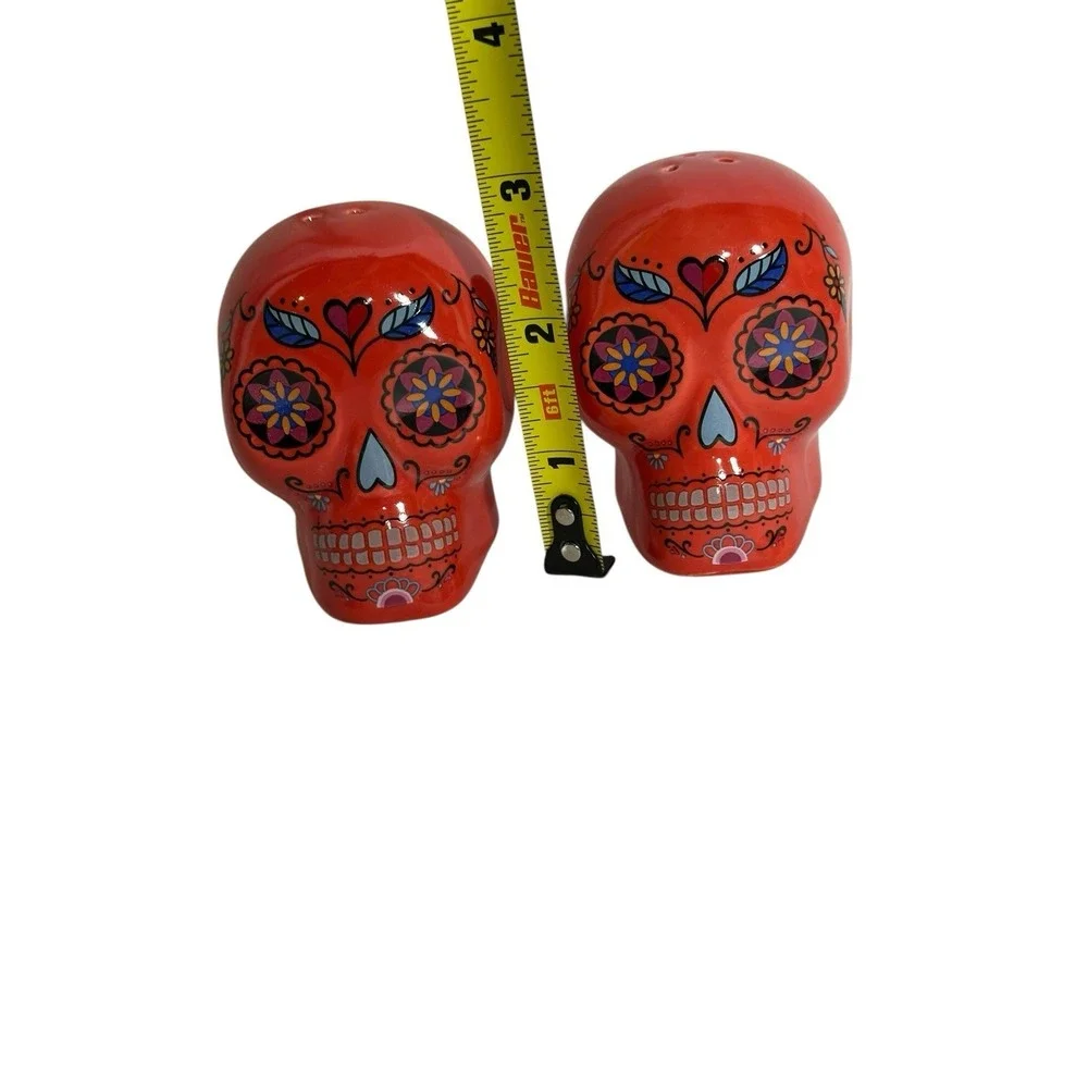 NEW sugar day of‎ dead skull SALT & PEPPER SHAKERS red